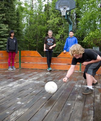 Tanalian-kids-playing-ball